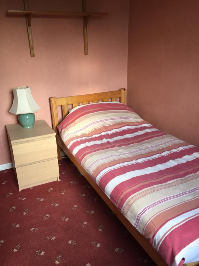 Hotel 5 Ravenhurst Drive Walsall Bagian luar foto