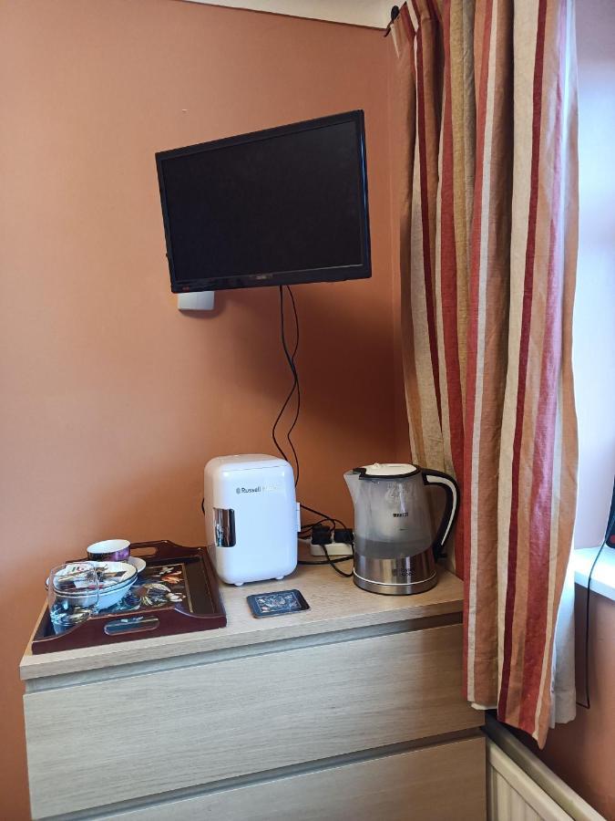 Hotel 5 Ravenhurst Drive Walsall Bagian luar foto